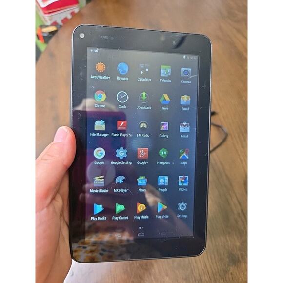 DigiLand DL701Q 7" Android Tablet – 8GB – Wi-Fi – Black - Picture 6 of 16